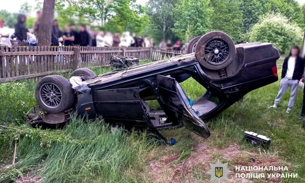 Неповнолітня влаштувала масштабну ДТП на Рокитнівщині