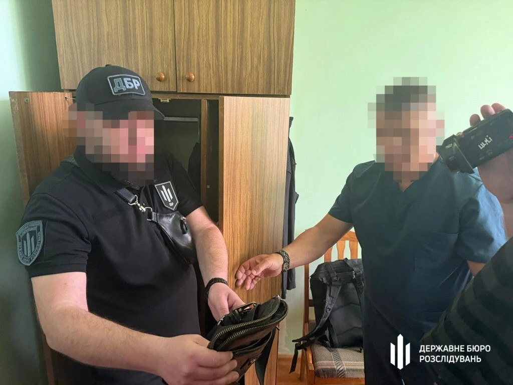Рентгенолог з Рівного організував схему з вимагання грошей у поранених бійців