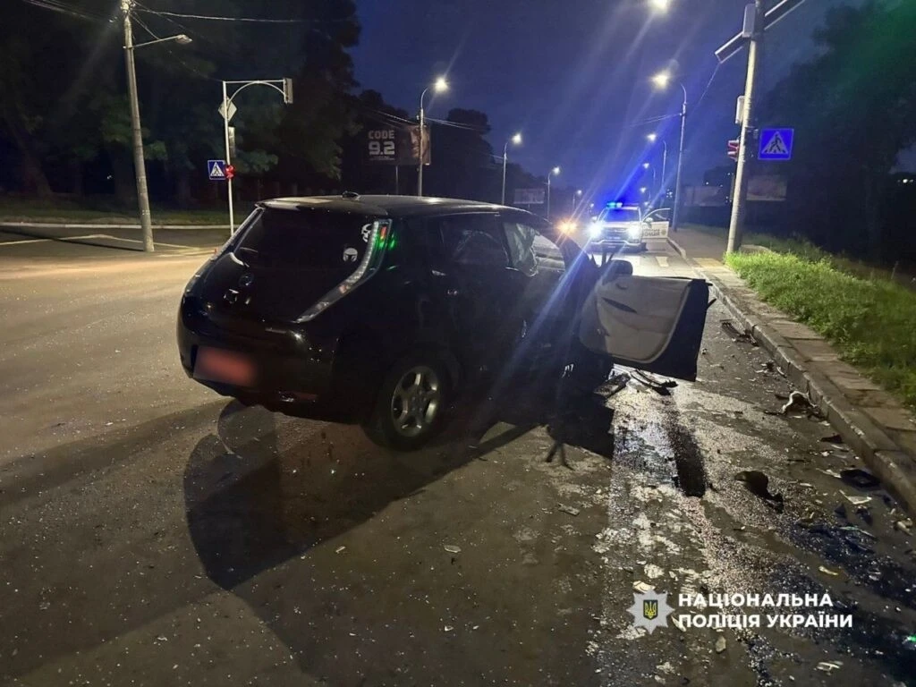 Троє постраждалих у вечірній аварії на вулиці Київській